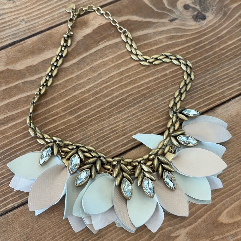Stella & Dot petal necklace
